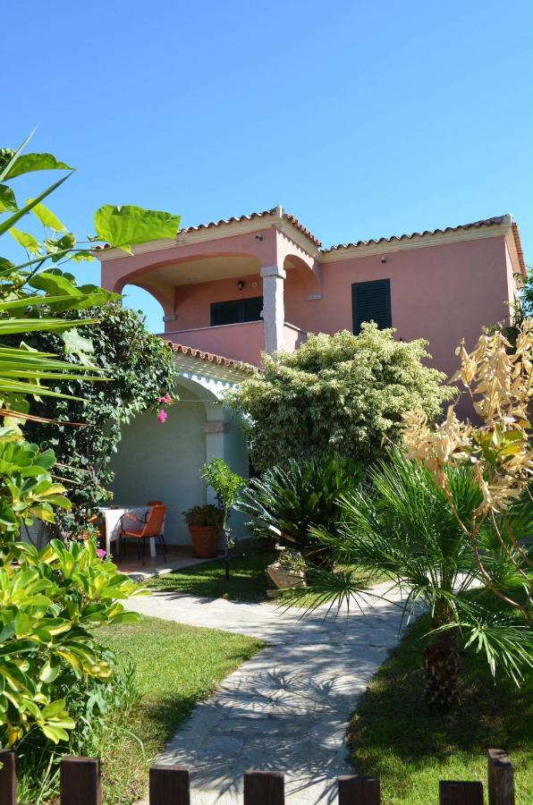 Iss Travel, La Padula - Apartments With Private Veranda And Parking San Teodoro  Exterior photo