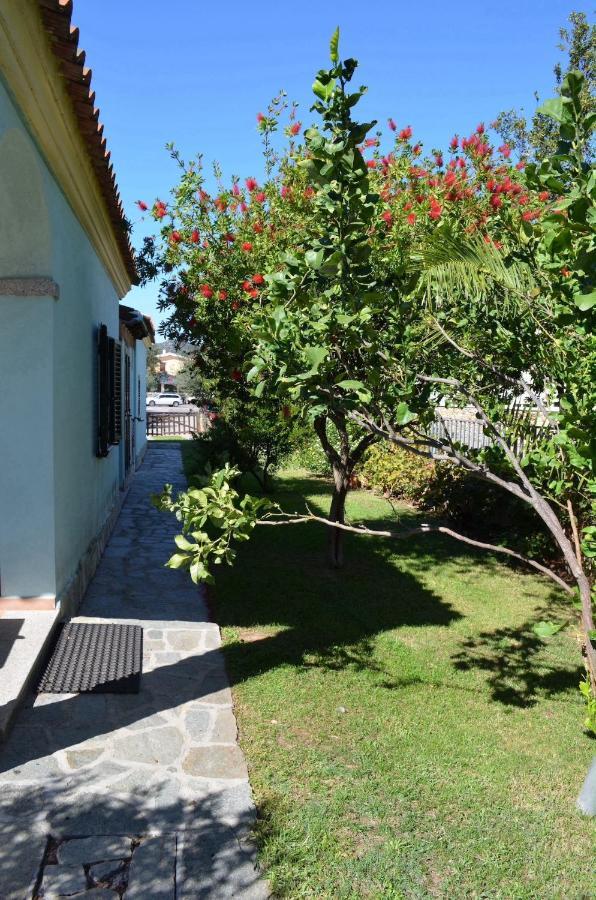 Iss Travel, La Padula - Apartments With Private Veranda And Parking San Teodoro  Exterior photo